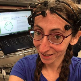 gluzman-yelena-eeg-cap.png