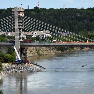 edmonton-lrt-bridge.png