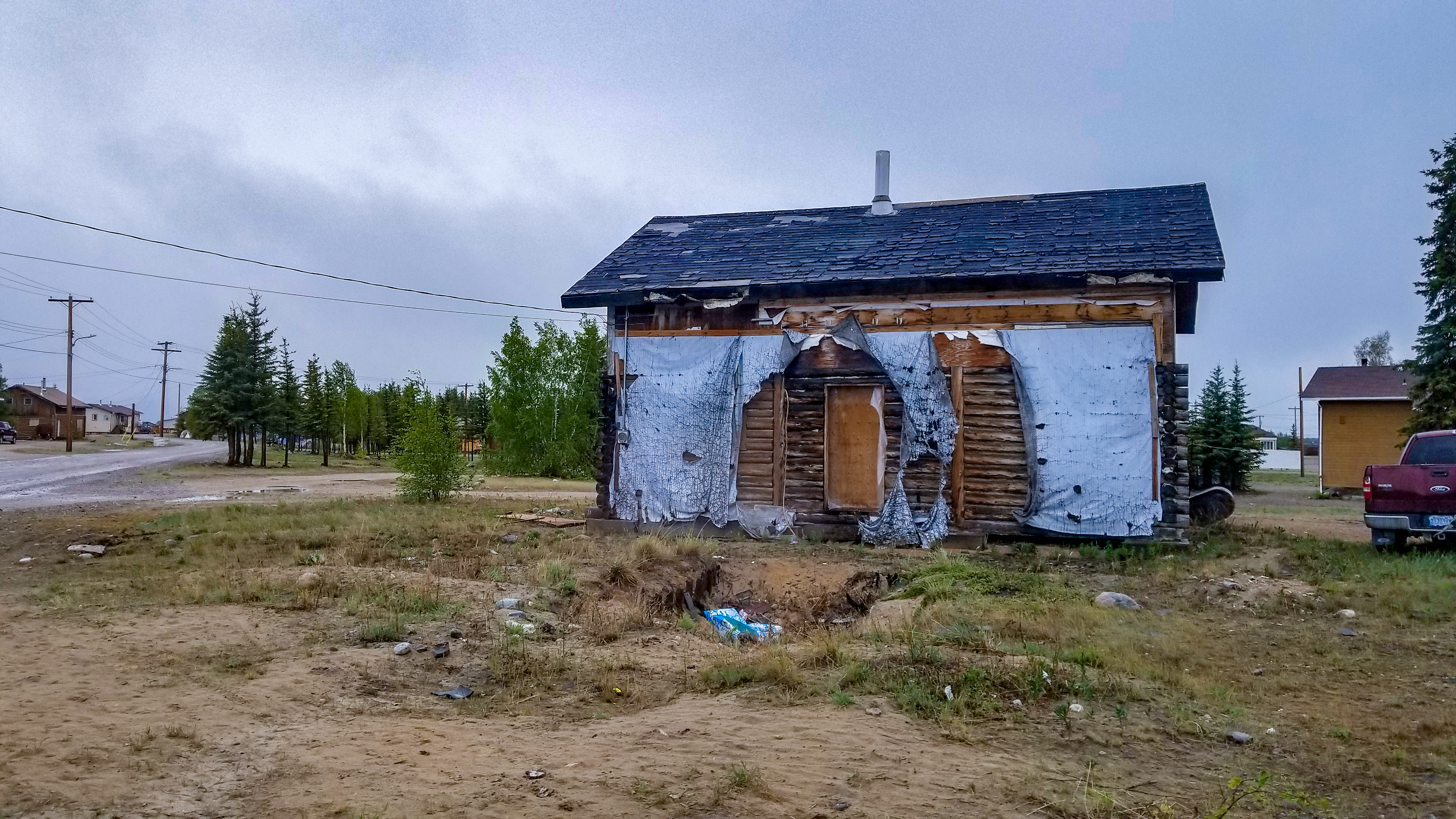 A house in the Tłı̨chǫ region