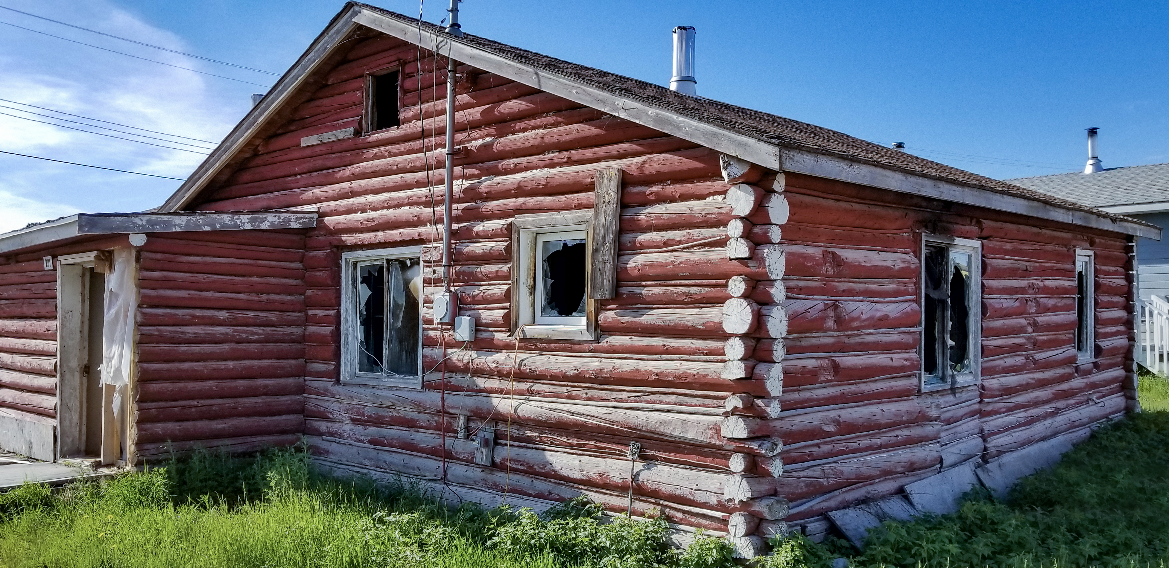  house in the Tłı̨chǫ region.