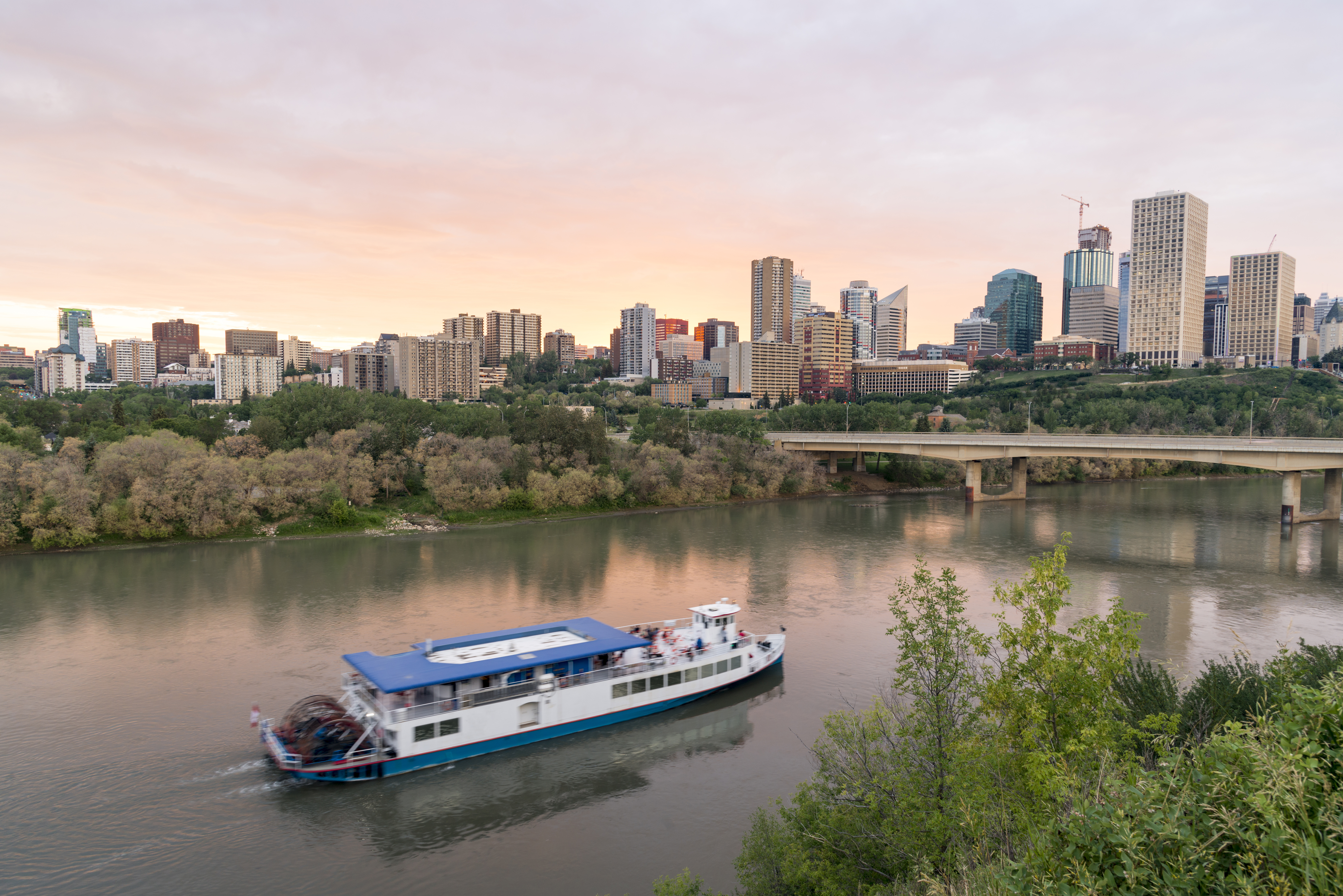 Edmonton river cruise