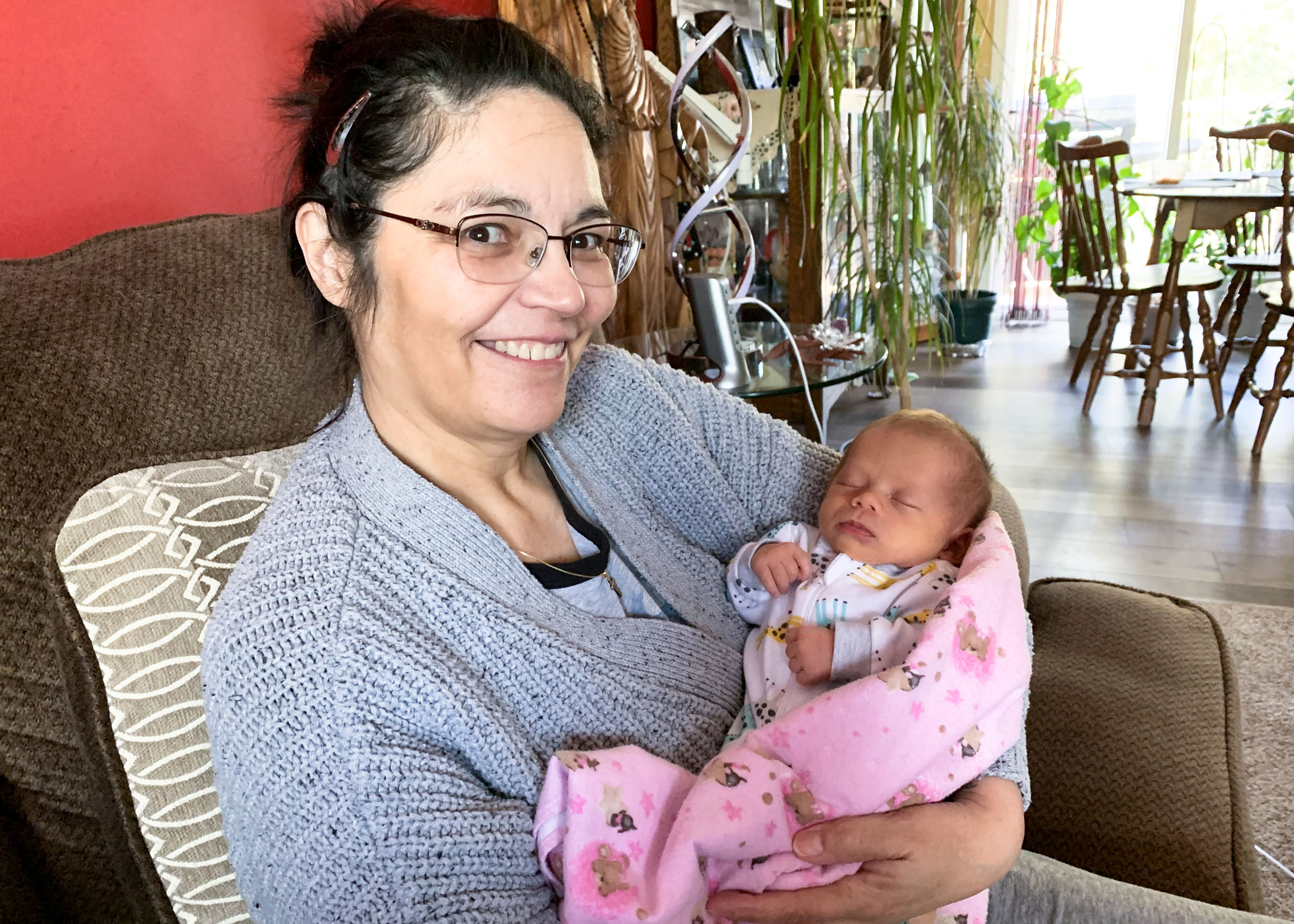 Nina Greene with her baby grandchild, Georgia, who was born May 7. Greene says she can now play with her grandkids without having her blood sugar drop or getting tired. (Photo: Supplied)