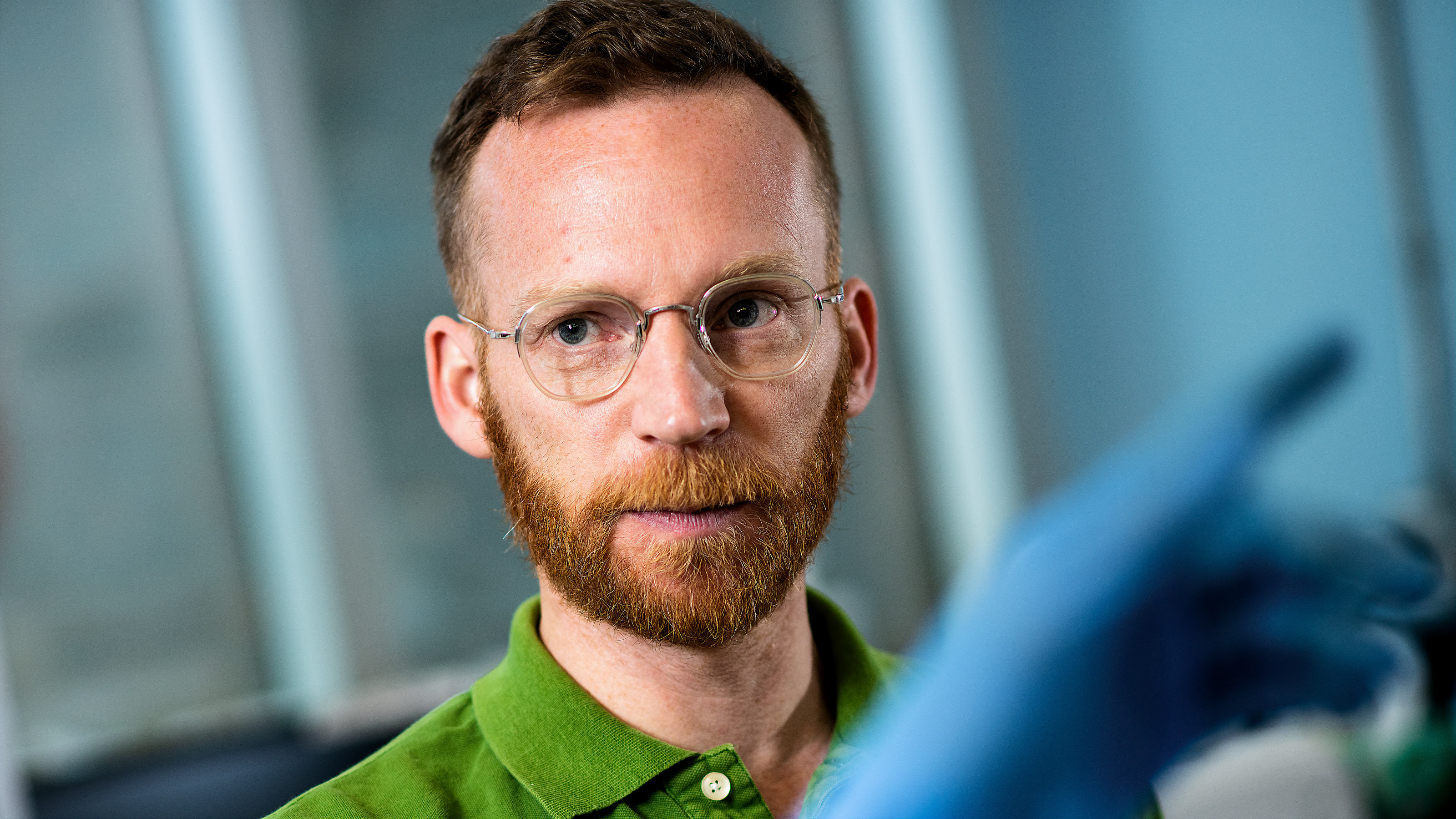 Geochemist Daniel Alessi confers with a fellow researcher (not pictured) (Photo: John Ulan)