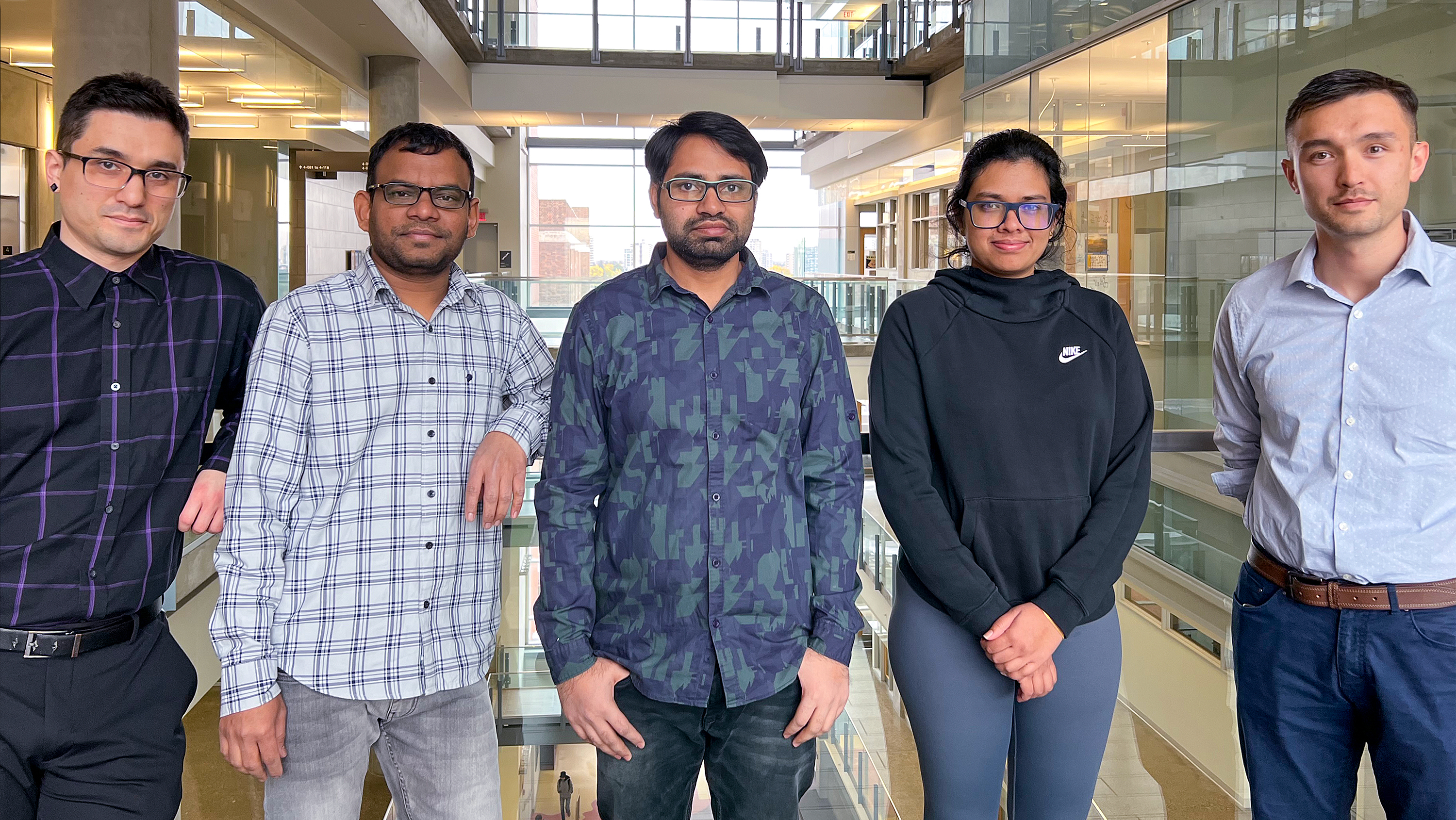  U of A researchers Jason Wang, Thirupathi Nuligonda, Gautam Kumar, Dinithi Rajapaksha and Michael Meanwell.