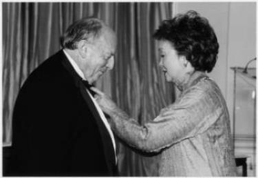 B Evans receiving Order of Canada from A Clarkson