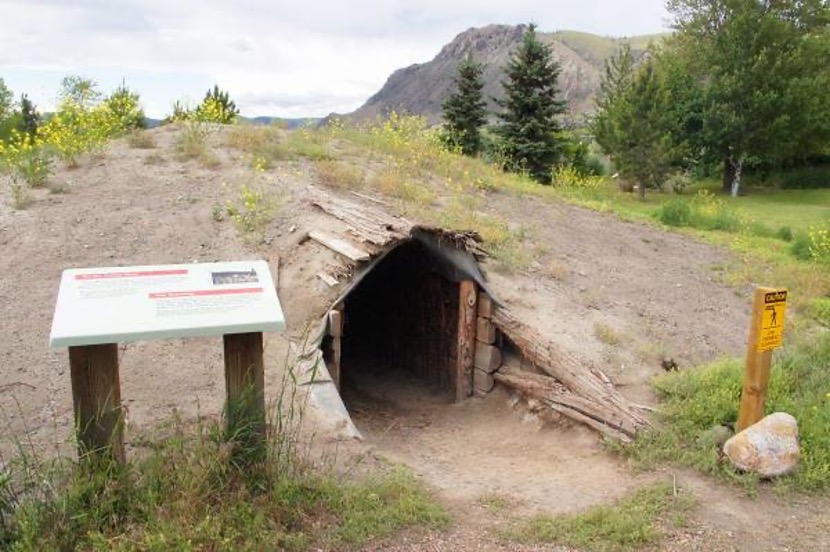 pit-house-secwepemc-museum-heritage-secwepemcmuseum.ca.jpg