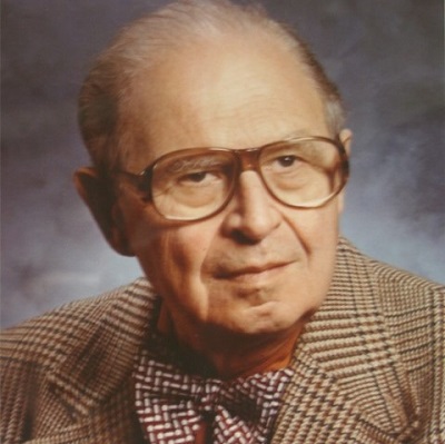 Dr. Max Wyman headshot