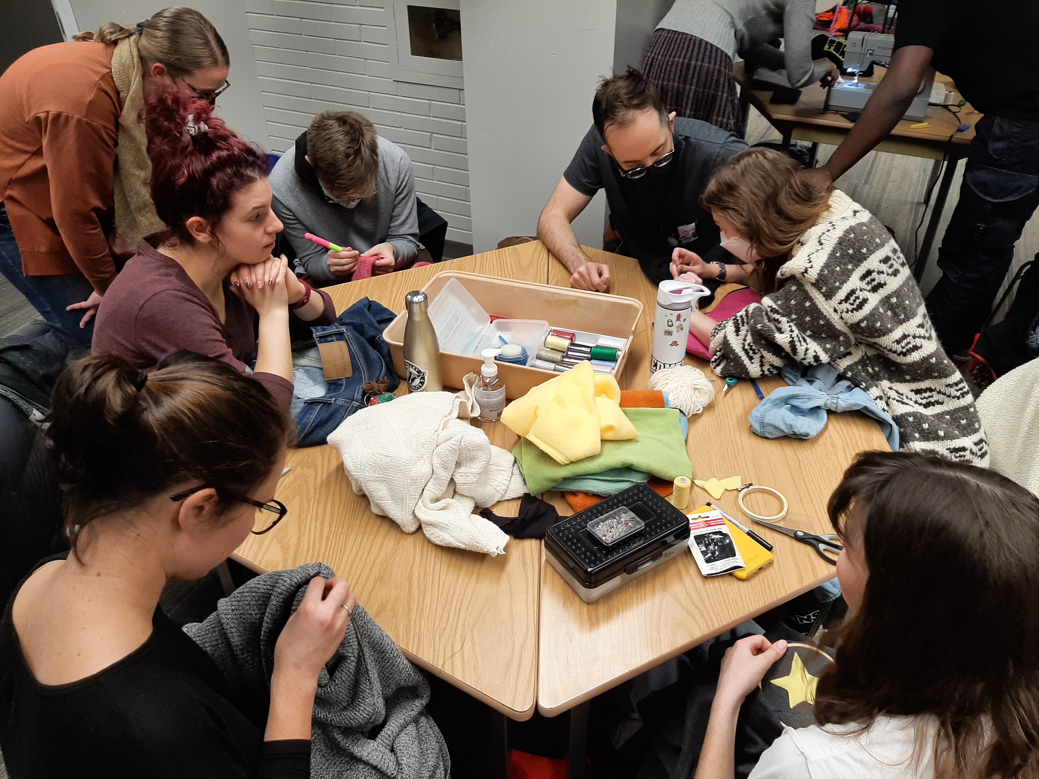 clothing-repair-cafe-photo.jpg