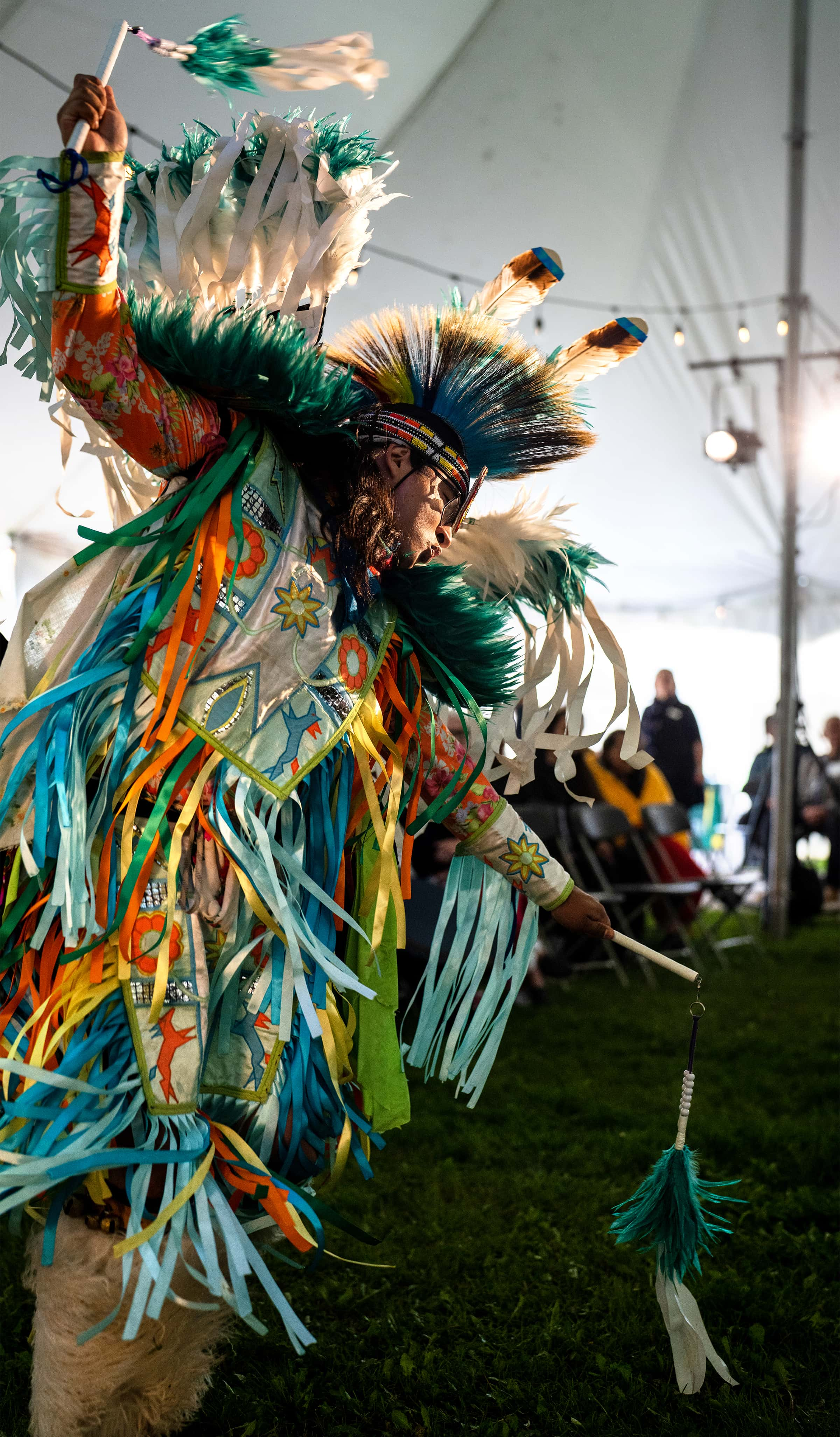 Mens Fancy Bustle Dancer, Jarret Whitefish.