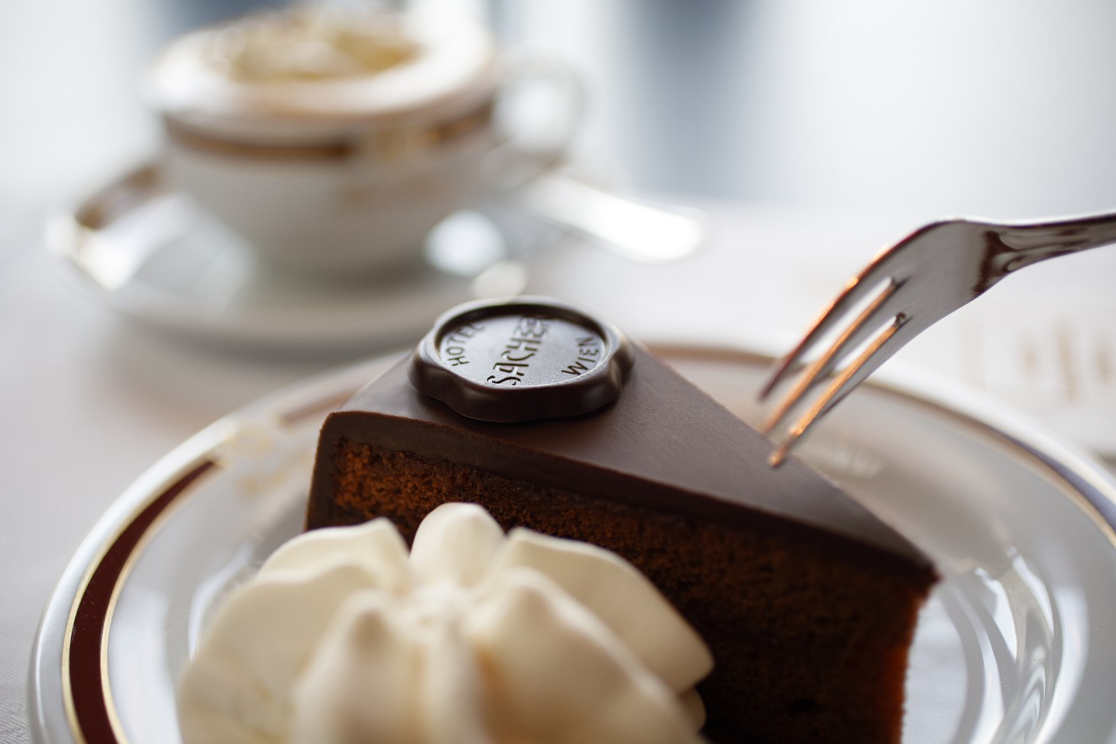 1599px-original_sacher-torte_hotel_sacher.jpeg