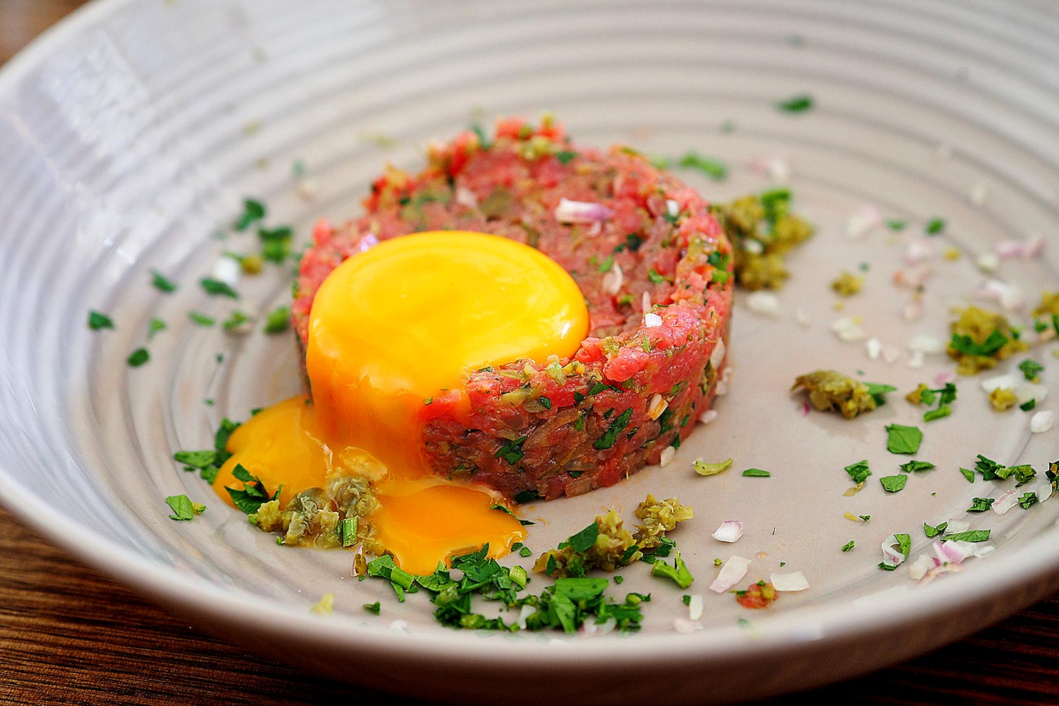 classic_steak_tartare.jpeg