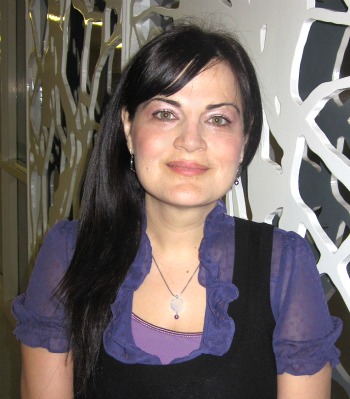 Dr. Nicoleta Cutumitsu