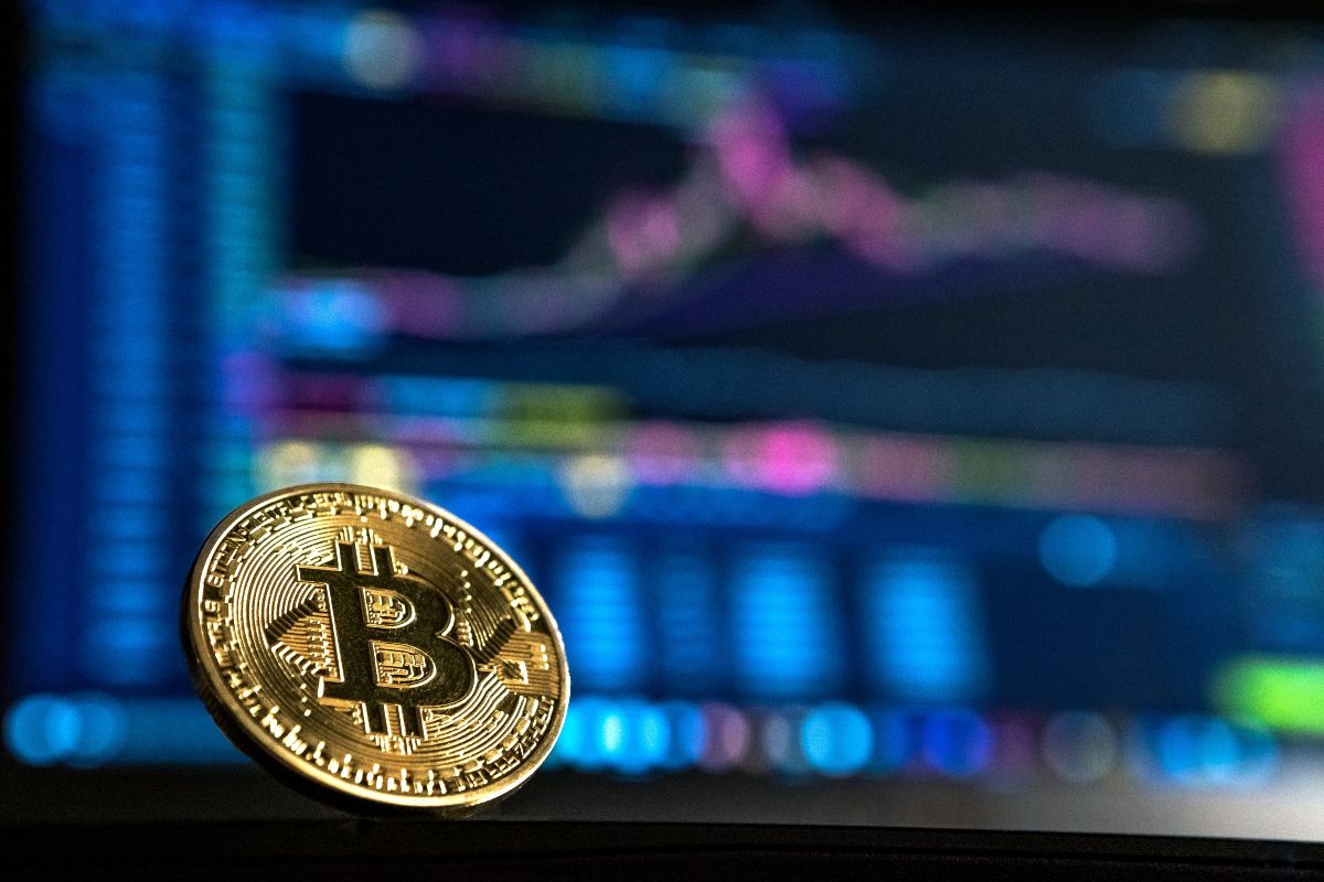 A new algorithm by UAlberta researchers could help speed up the computation problem that makes Bitcoin mining so time-consuming, making it more energy-efficient. Photo credit:  André François McKenzie (Unsplash)